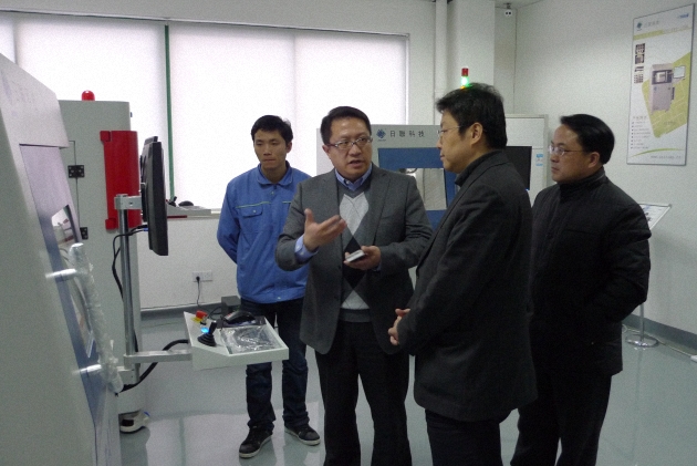 熱烈歡迎無錫新區(qū)黨工委書記許剛、鴻山街道書記平江、無錫新區(qū)科技局張局長等一行蒞臨參觀指導(dǎo)